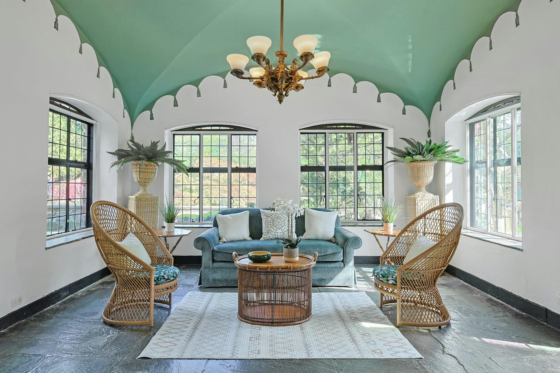 15 Hillcrest Drive, Pelham, New York image 10