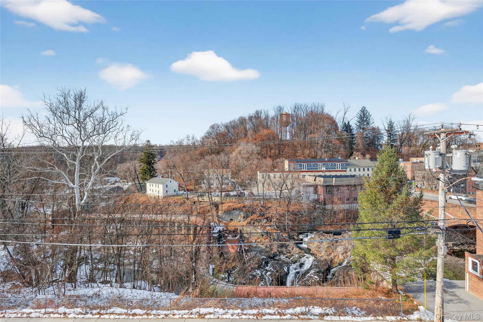 Wappingers Falls, New York 12590, United States, 1 Bedroom Bedrooms, ,1 BathroomBathrooms,Residential,Active,254553