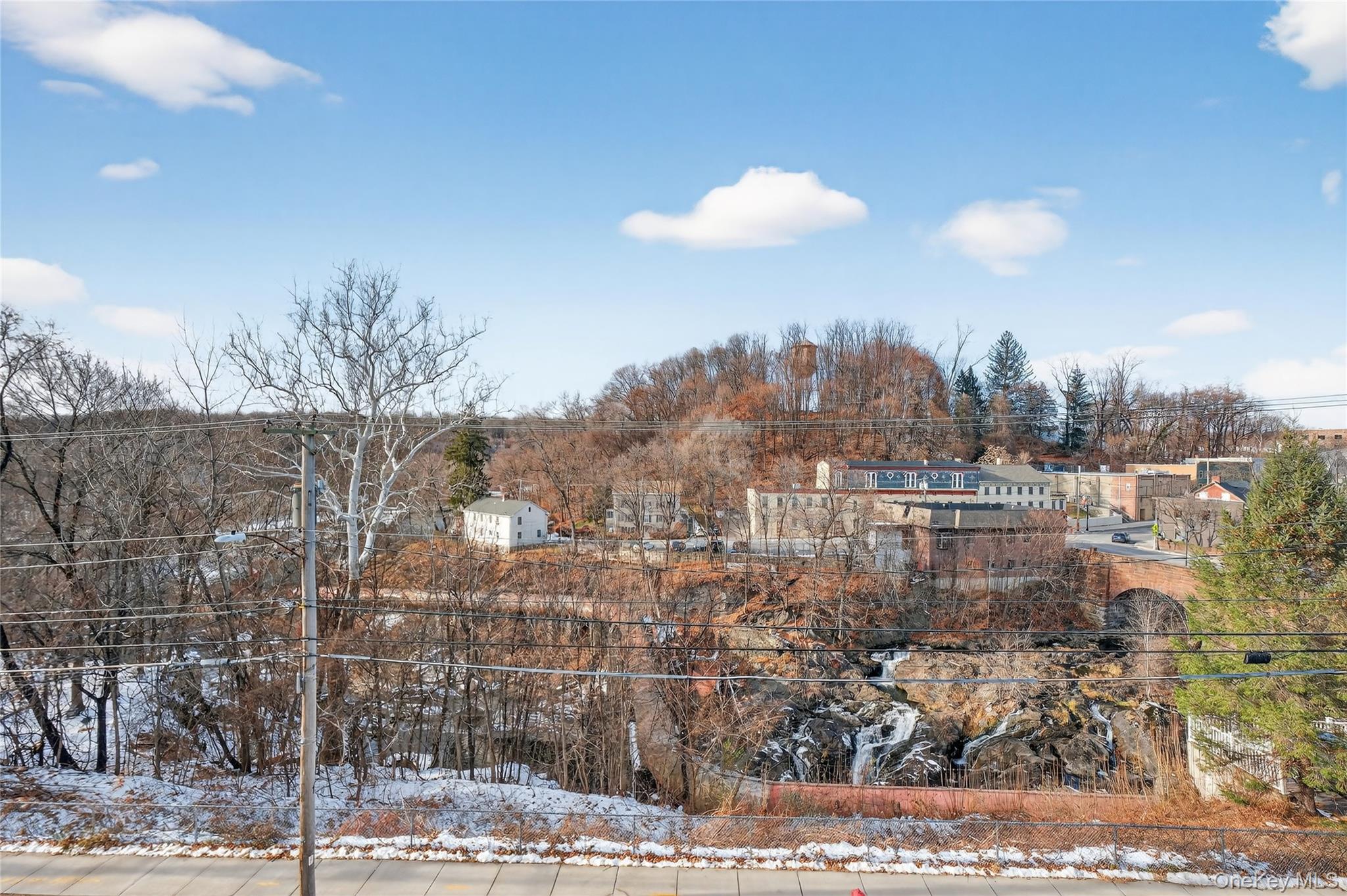 Wappingers Falls, New York 12590, United States, 1 Bedroom Bedrooms, ,1 BathroomBathrooms,Residential,Active,254553