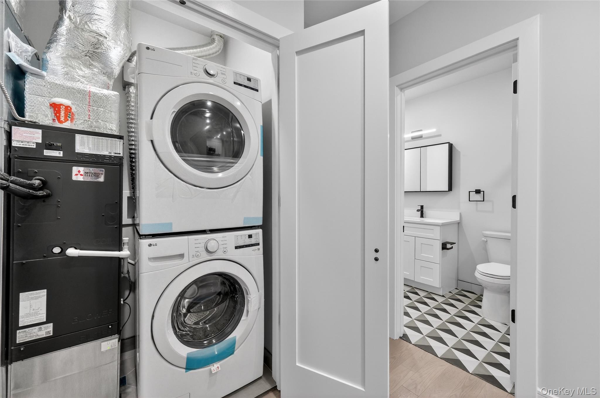 Wappingers Falls, New York 12590, United States, 1 Bedroom Bedrooms, ,1 BathroomBathrooms,Residential,Active,254553