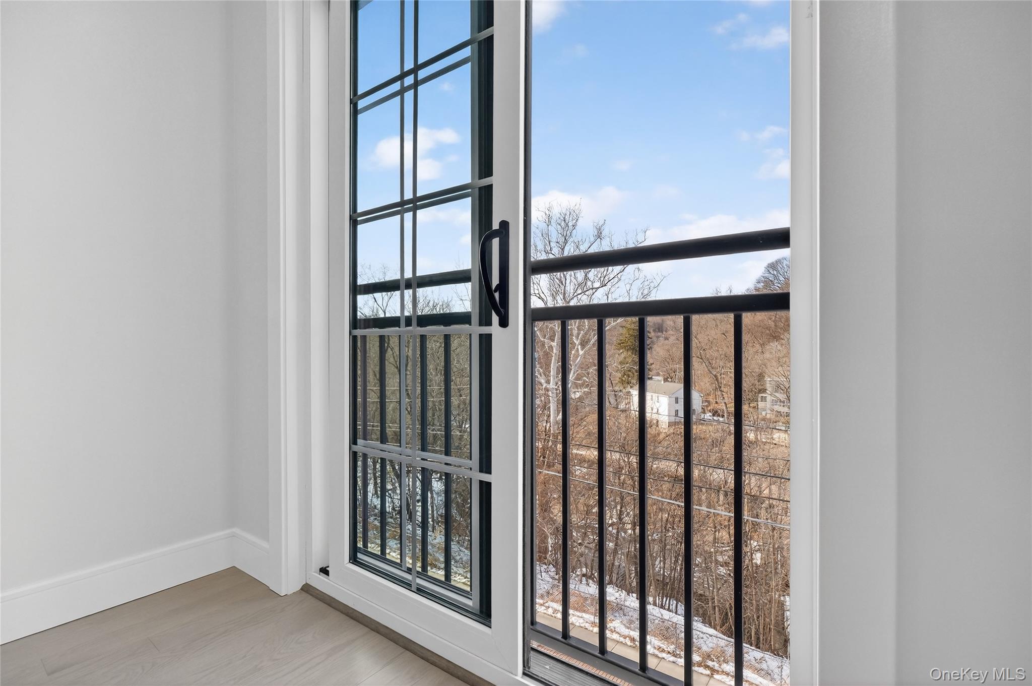 Wappingers Falls, New York 12590, United States, 1 Bedroom Bedrooms, ,1 BathroomBathrooms,Residential,Active,254553