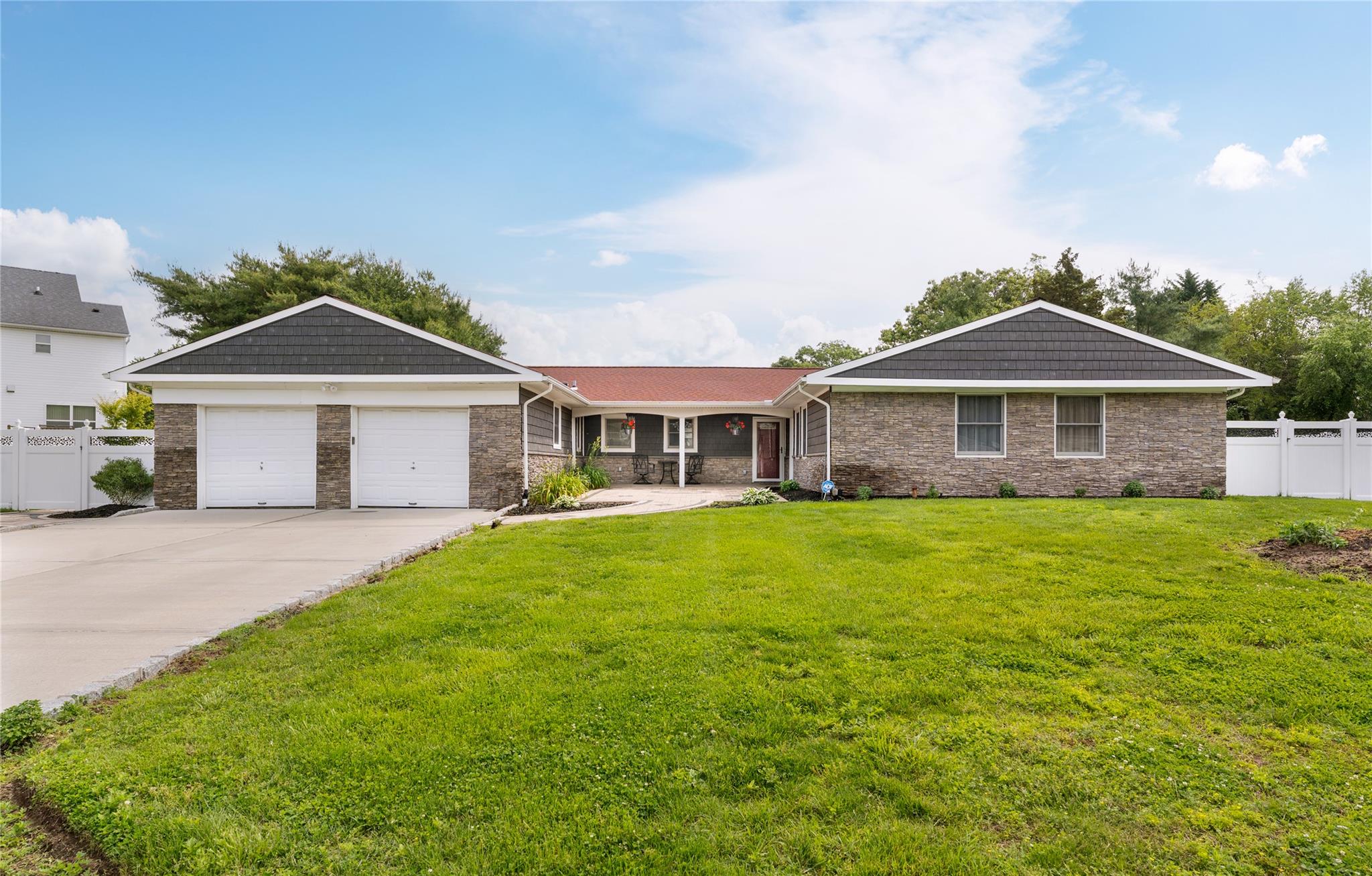 Property for Sale at Segatogue Lane, South Setauket, Hamptons, NY - Bedrooms: 5 
Bathrooms: 3  - $879,000