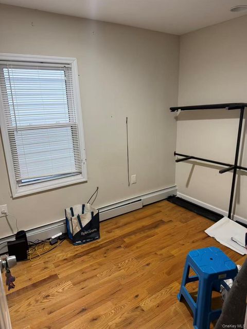 22126 106th Avenue Queens Village NY 11429