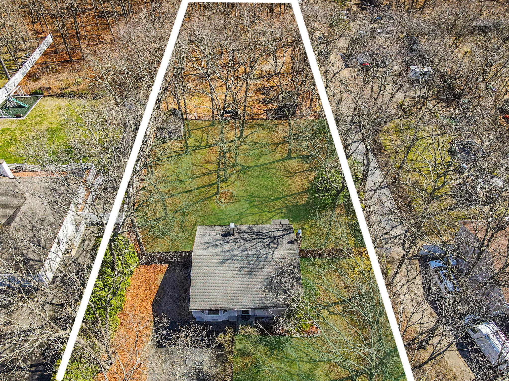 83 Woodlot Road, Ridge, New York image 5