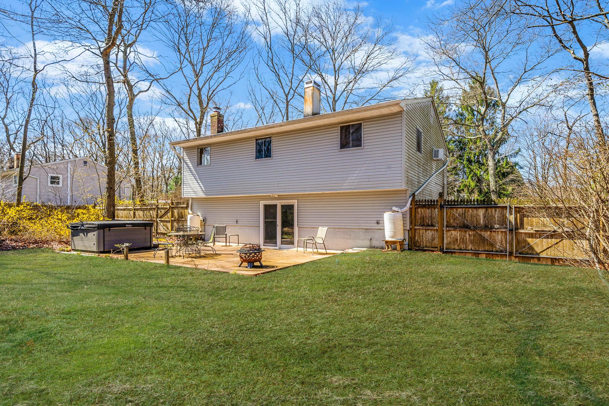 83 Woodlot Road, Ridge, New York image 38