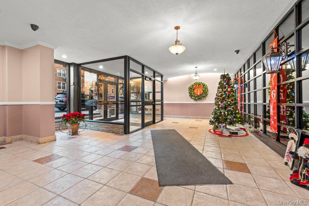 68-20 Selfridge Street 2M