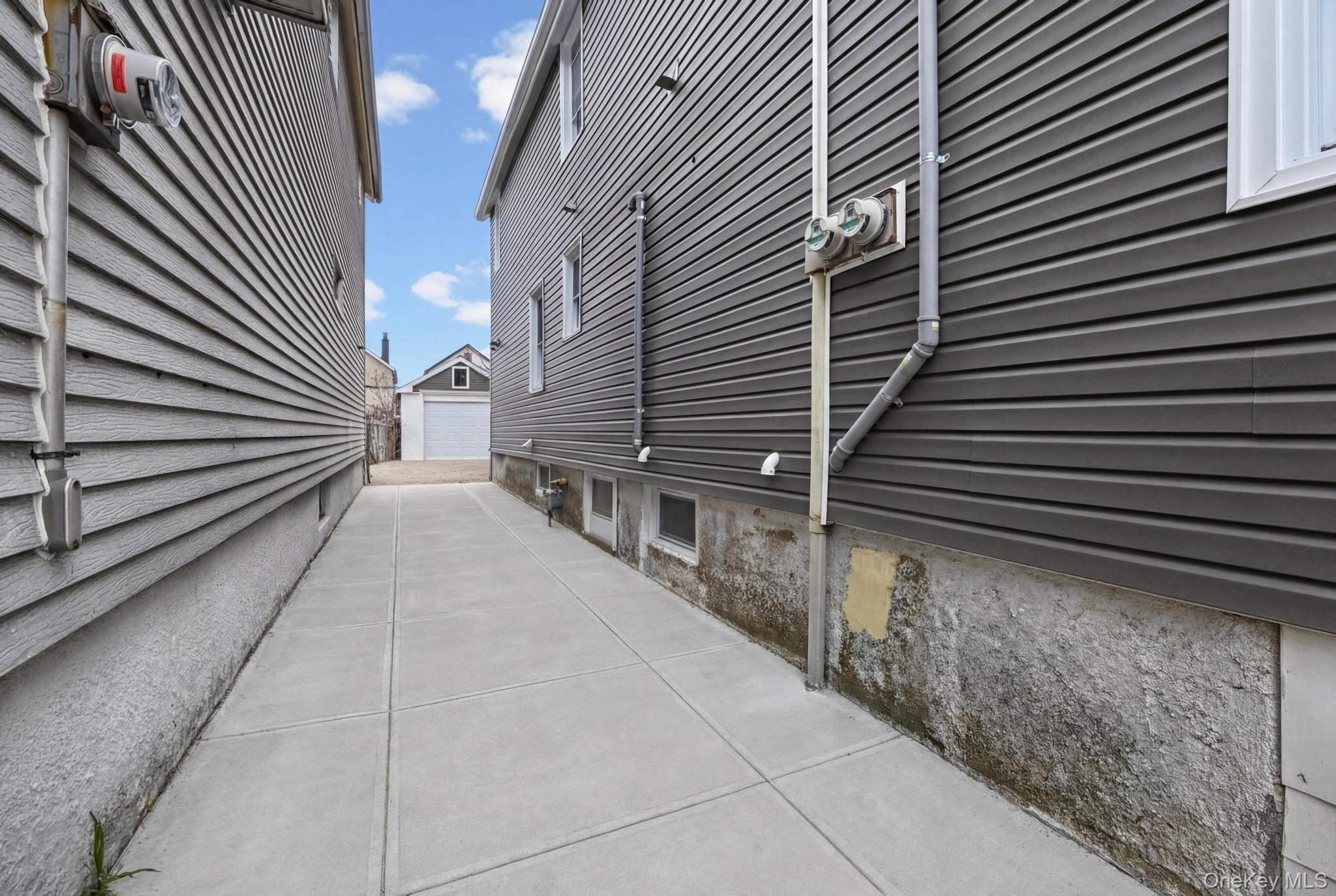 107-32 108th Street - Photo 4