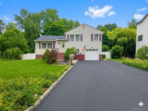 Homes For Sale - 10 Northbrook Road<br/> Spring Valley, NY 10977