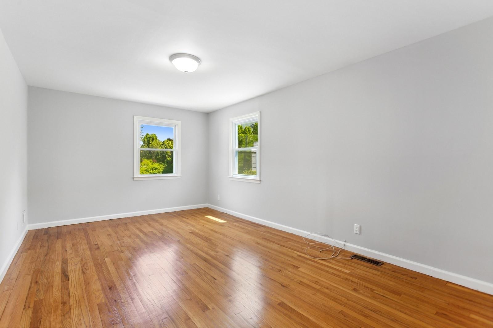 60 Dale Road, Eastchester, New York image 20