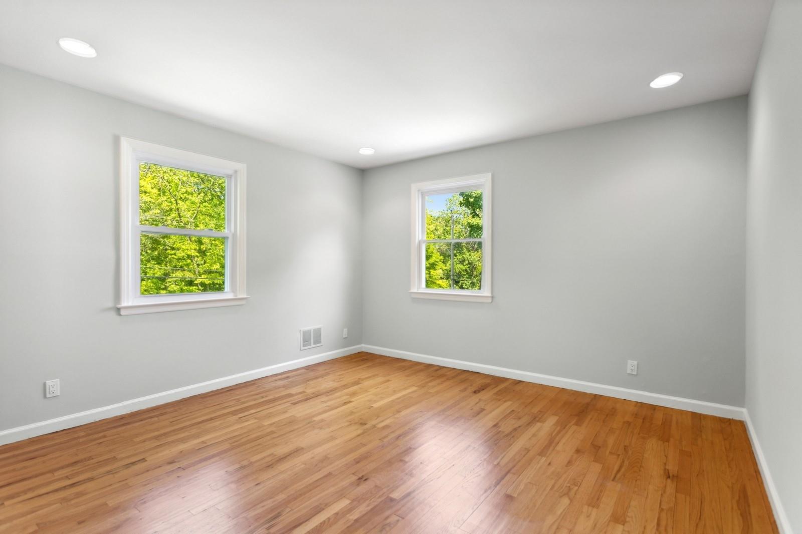 60 Dale Road, Eastchester, New York image 22