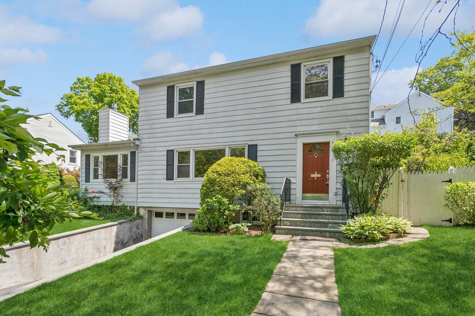 60 Dale Road, Eastchester, New York image 1