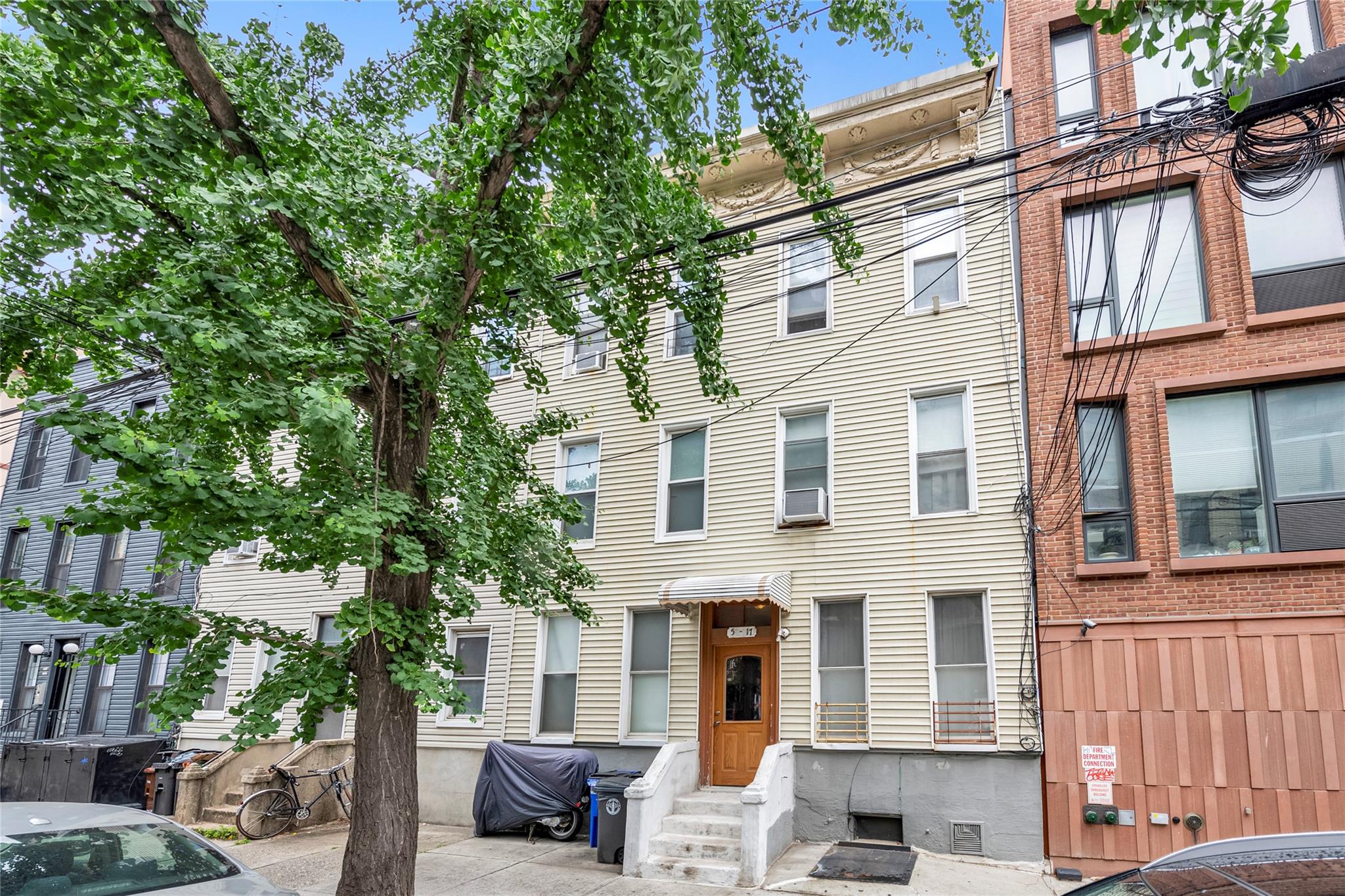 51st Avenue, Long Island City, Queens, NY - 6 Bedrooms  
6 Bathrooms - 