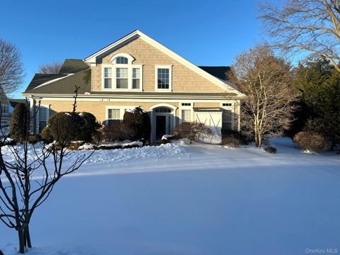 Condo For Sale - 171 Symphony Drive<br/> Lake Grove, NY 11755