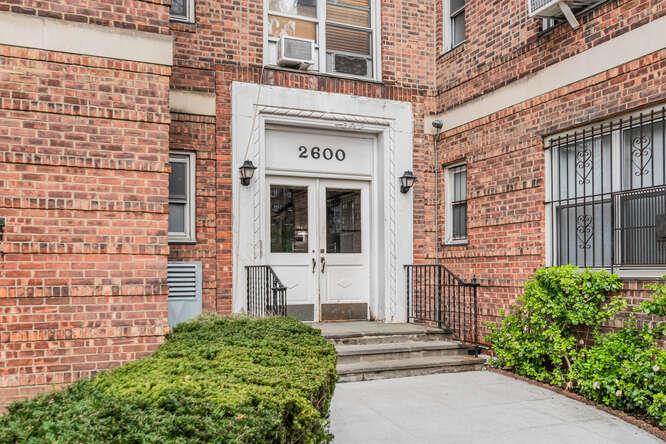 2600 Henry Hudson Parkway #5D, Bronx, New York image 2