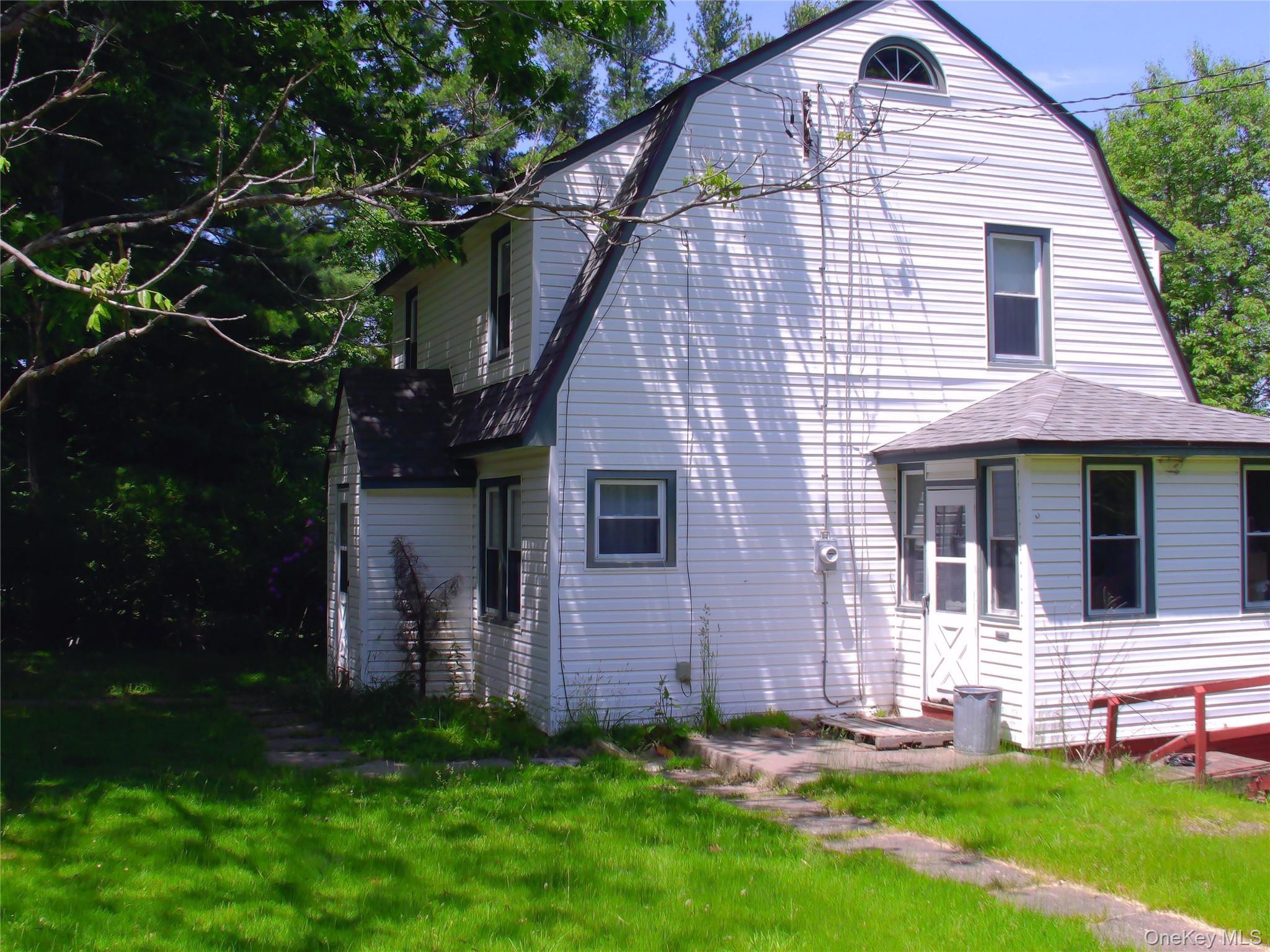 15 Cora Avenue