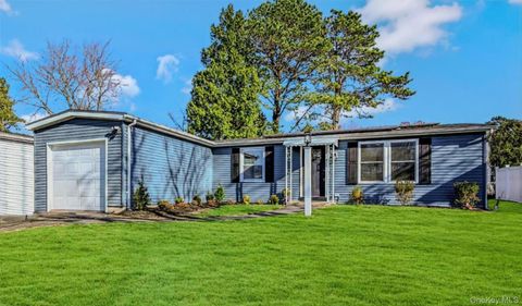 Photo of 23 Limetree Drive, Manorville, NY 11949 (MLS # 938362)