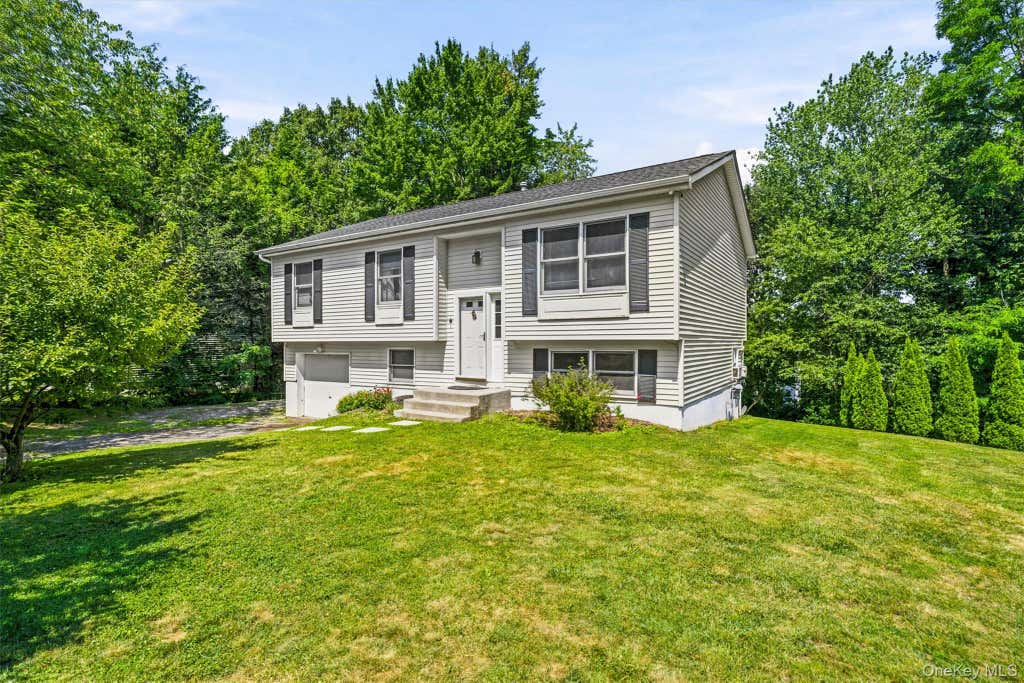 Photo of 6 Virginia Circle, Newburgh, NY 12550 (MLS # 1021334)