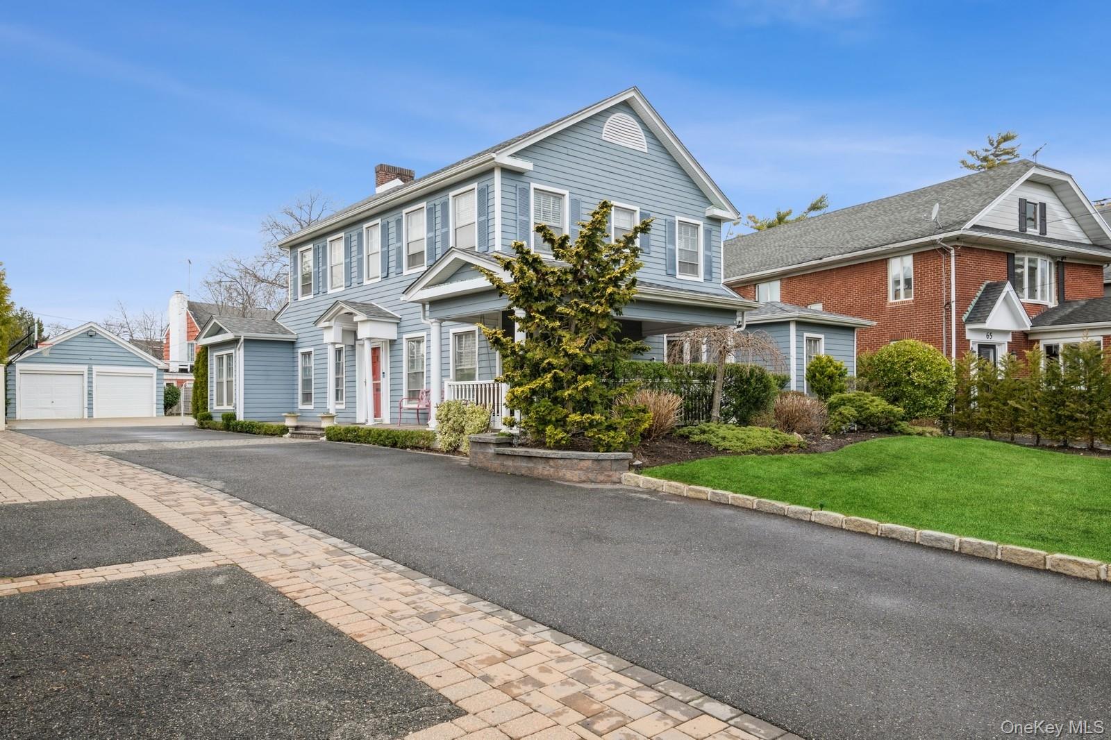 Hempstead, New York 11559, United States, 4 Bedrooms Bedrooms, ,4 BathroomsBathrooms,Residential,Active,96881