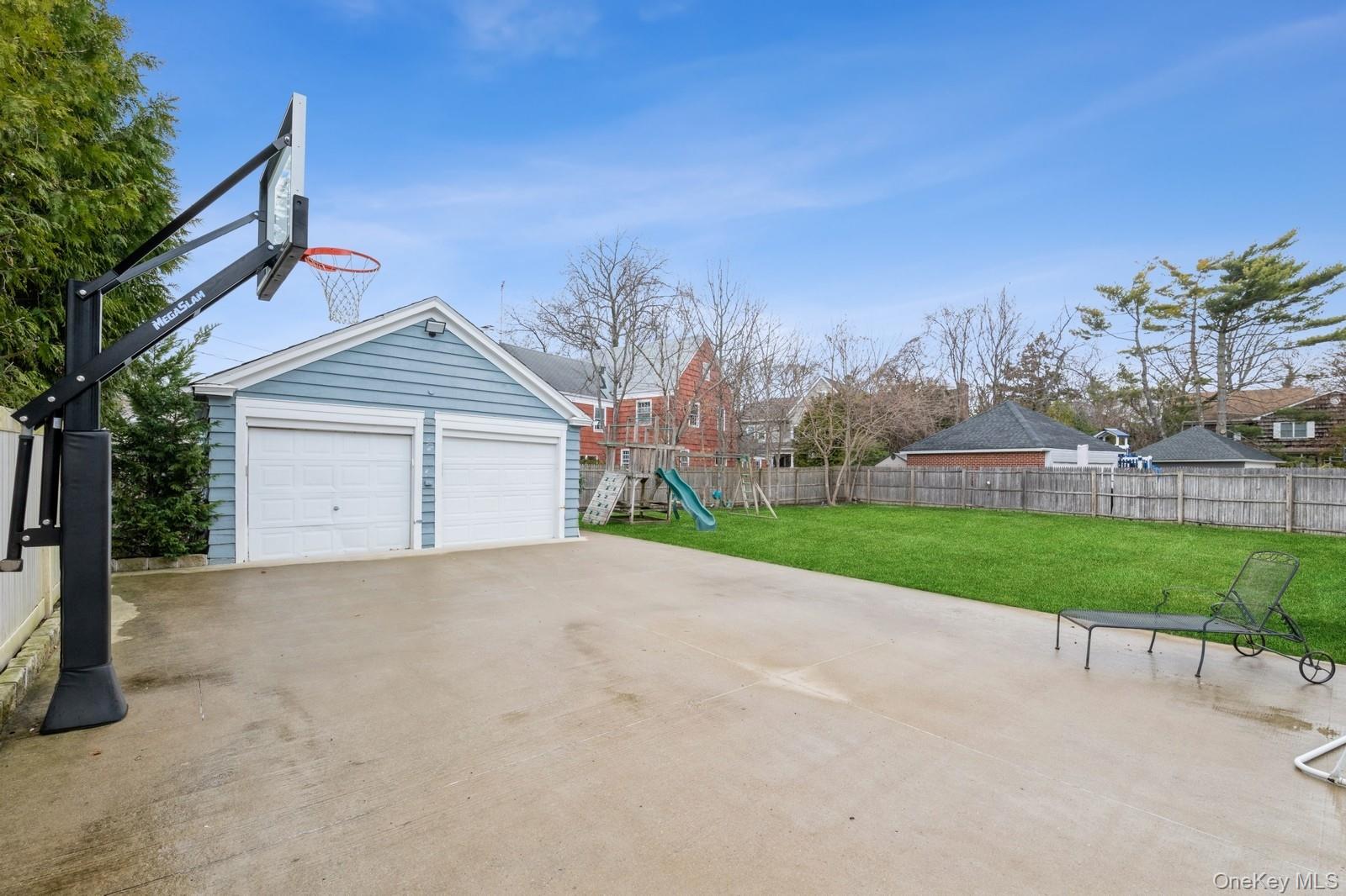 Hempstead, New York 11559, United States, 4 Bedrooms Bedrooms, ,4 BathroomsBathrooms,Residential,Active,96881