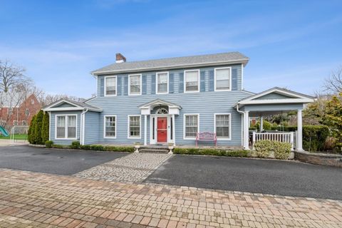 67 Briarwood Lane Lawrence NY 11559