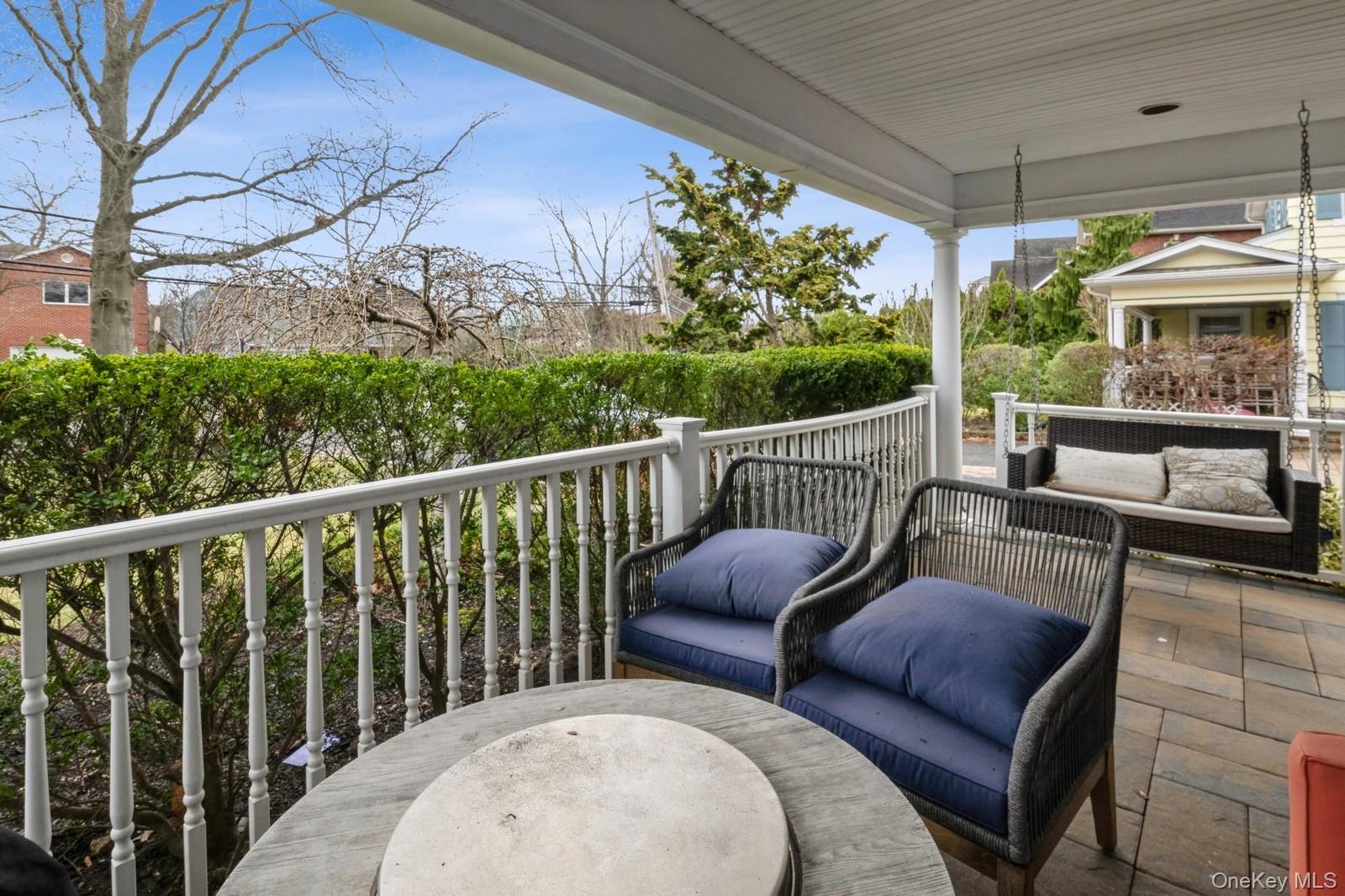 Hempstead, New York 11559, United States, 4 Bedrooms Bedrooms, ,4 BathroomsBathrooms,Residential,Active,96881