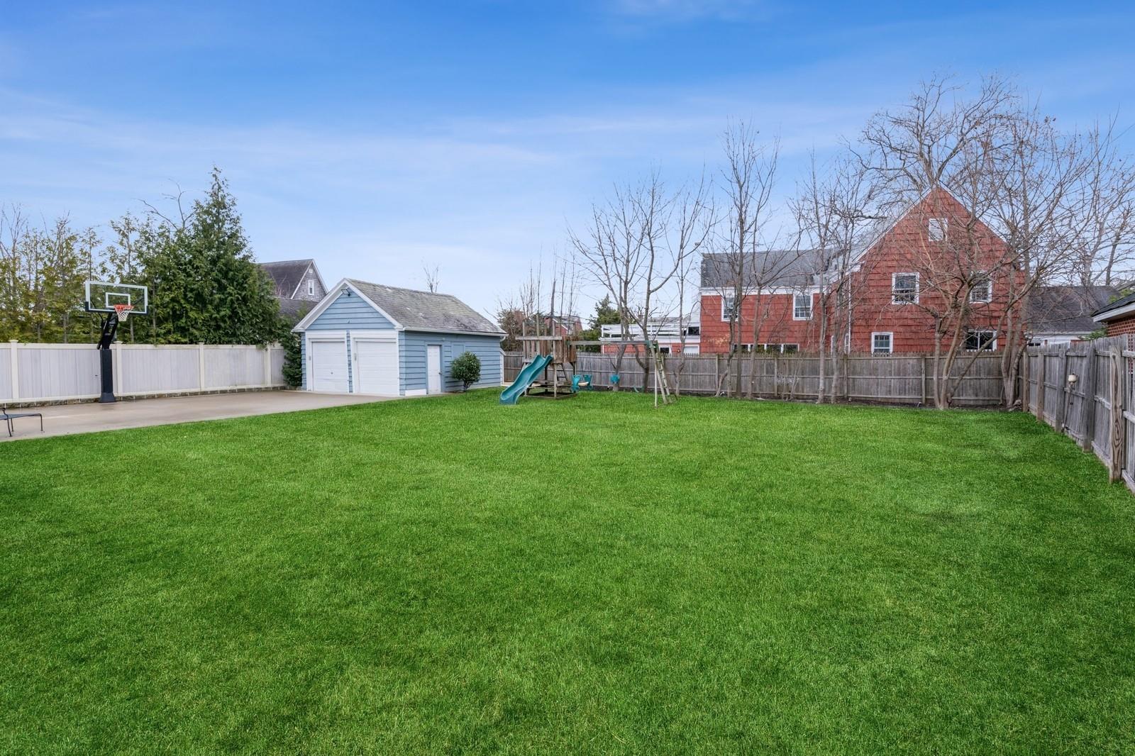 67 Briarwood Lane #D, Lawrence, New York image 19