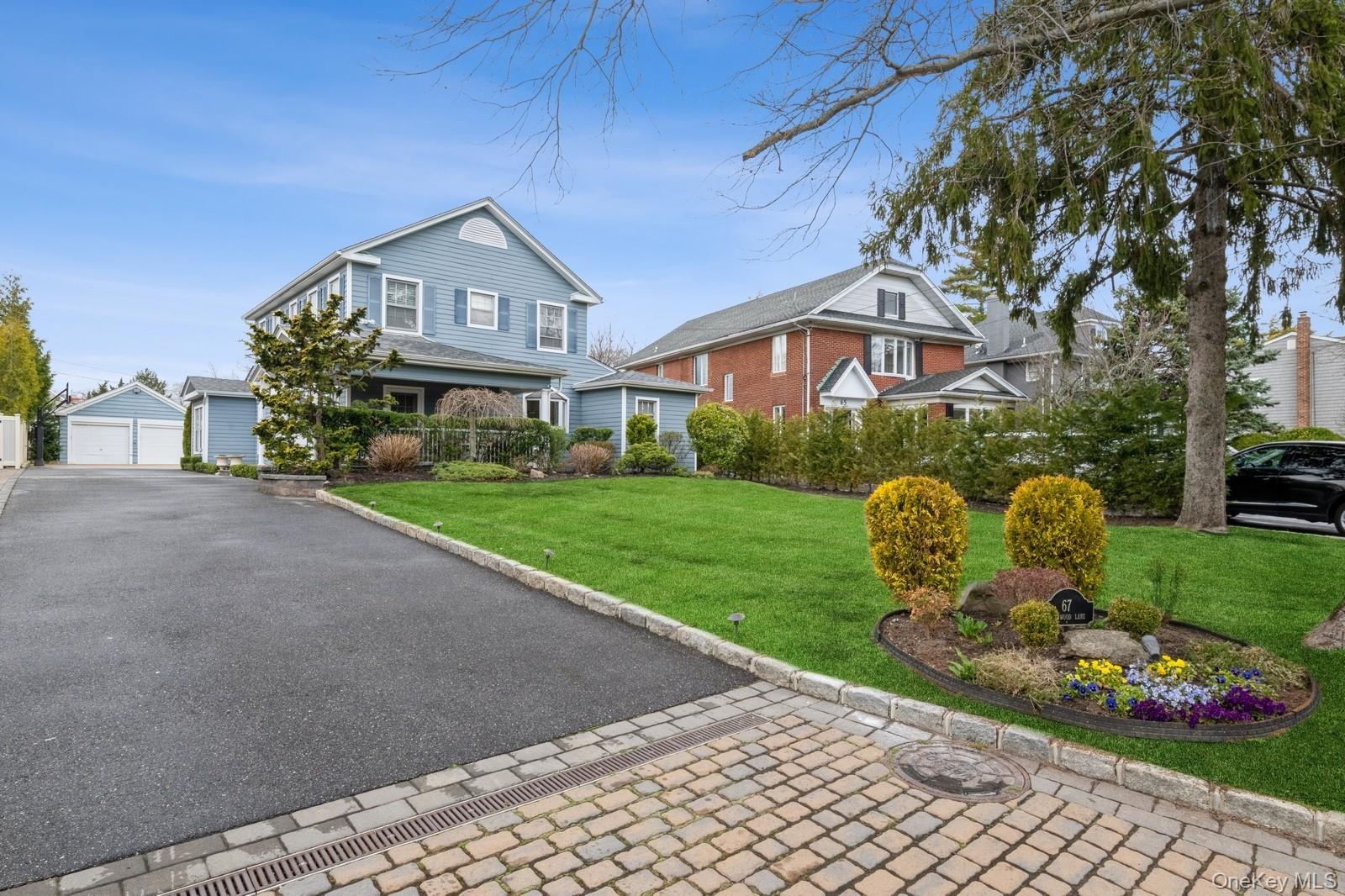 Hempstead, New York 11559, United States, 4 Bedrooms Bedrooms, ,4 BathroomsBathrooms,Residential,Active,96881