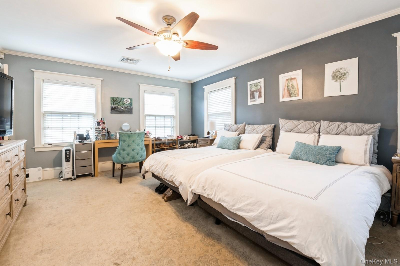 Hempstead, New York 11559, United States, 4 Bedrooms Bedrooms, ,4 BathroomsBathrooms,Residential,Active,96881