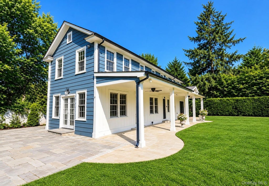 Photo of 278 Fire Island Avenue, Babylon, NY 11702 (MLS # 1065286)