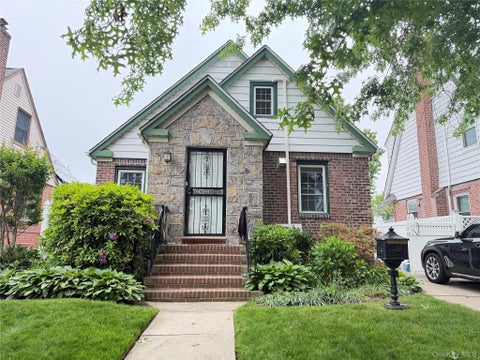 Homes For Sale - 48-27 213th Street<br/> Bayside, NY 11364