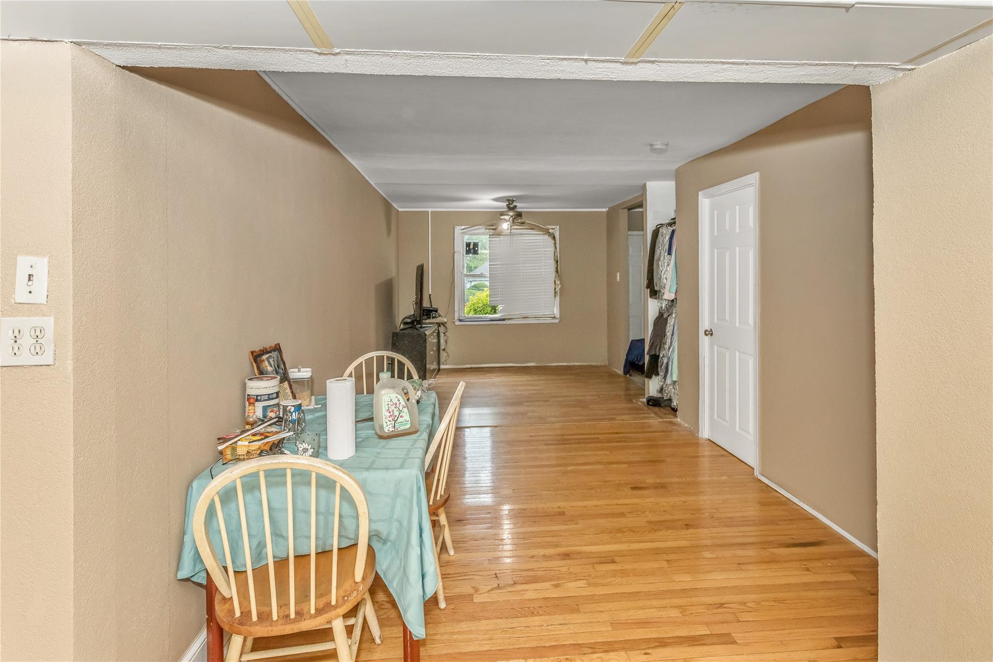 9 Lafayette Avenue, Hempstead, New York image 4