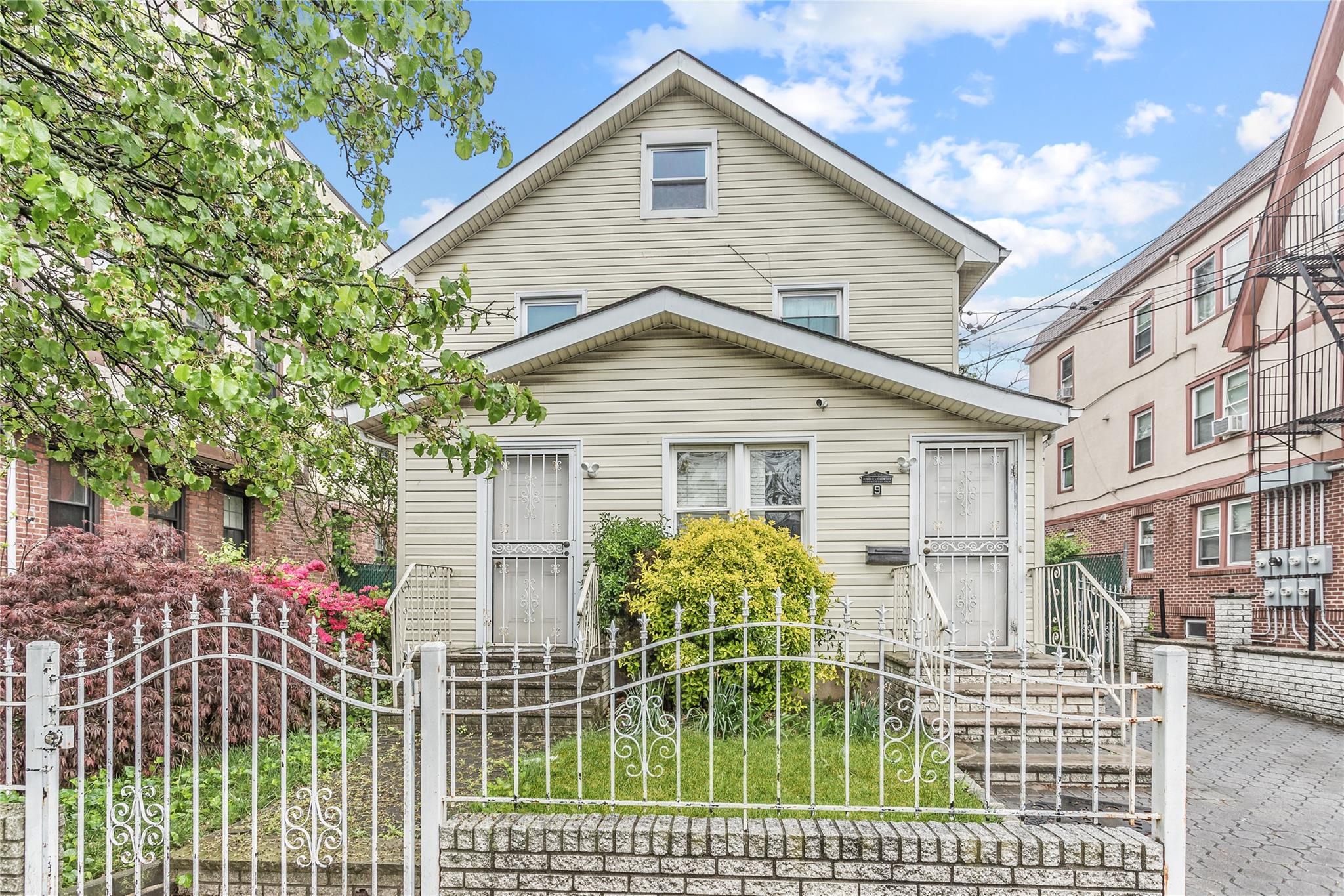9 Lafayette Avenue, Hempstead, New York image 1