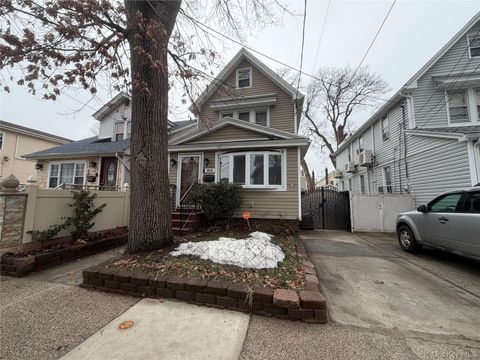 Photo of 10928 116th Street, South Ozone Park, NY 11420 (MLS # 968723)