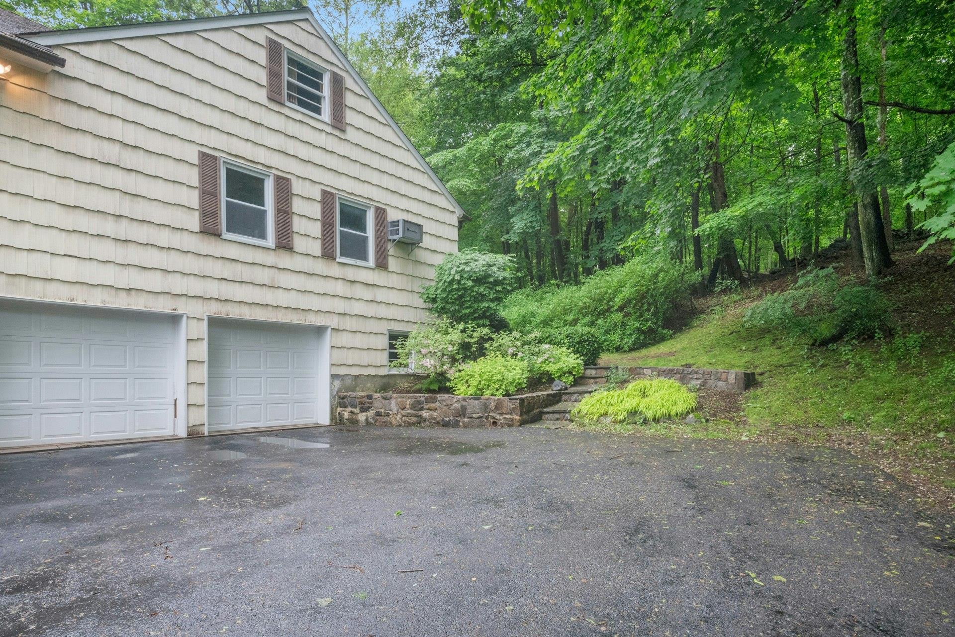 341 Millwood Road, Chappaqua, New York image 32