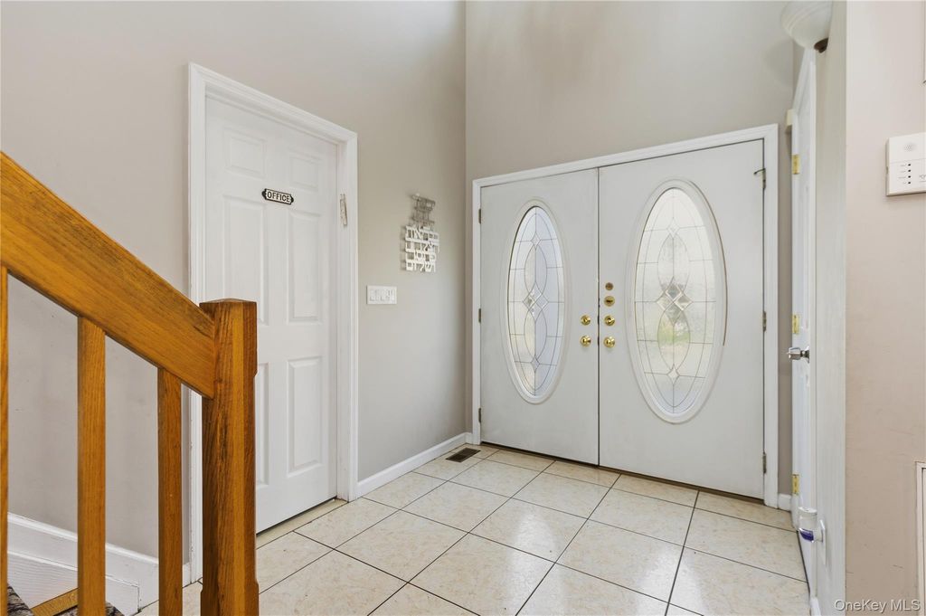 Photo of 1762 Esposito Court, East Meadow, NY 11554 (MLS # 941898)