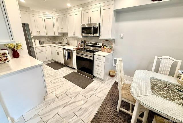 10 Oakwood Terrace 101