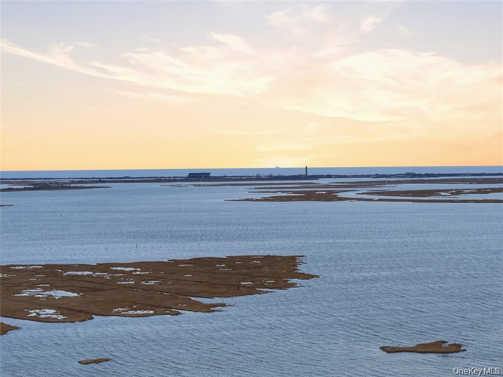 Photo of 3094 Riverside Drive, Wantagh, NY 11793 (MLS # 956907)