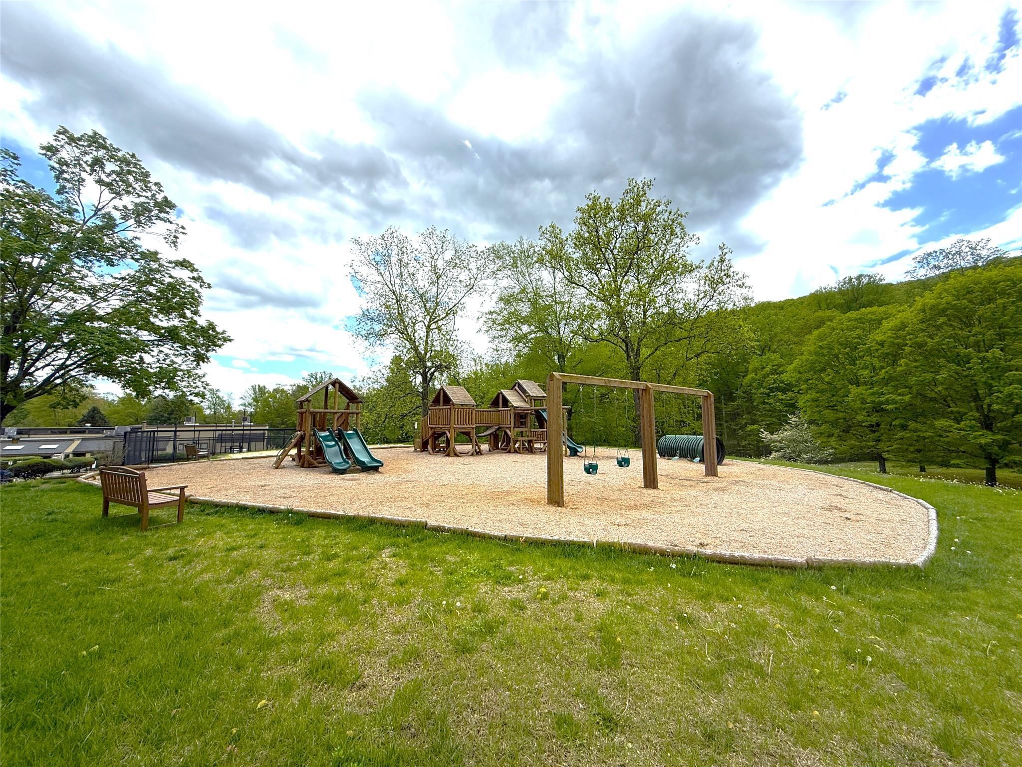 139 Heritage Hills #B, Somers, New York image 32