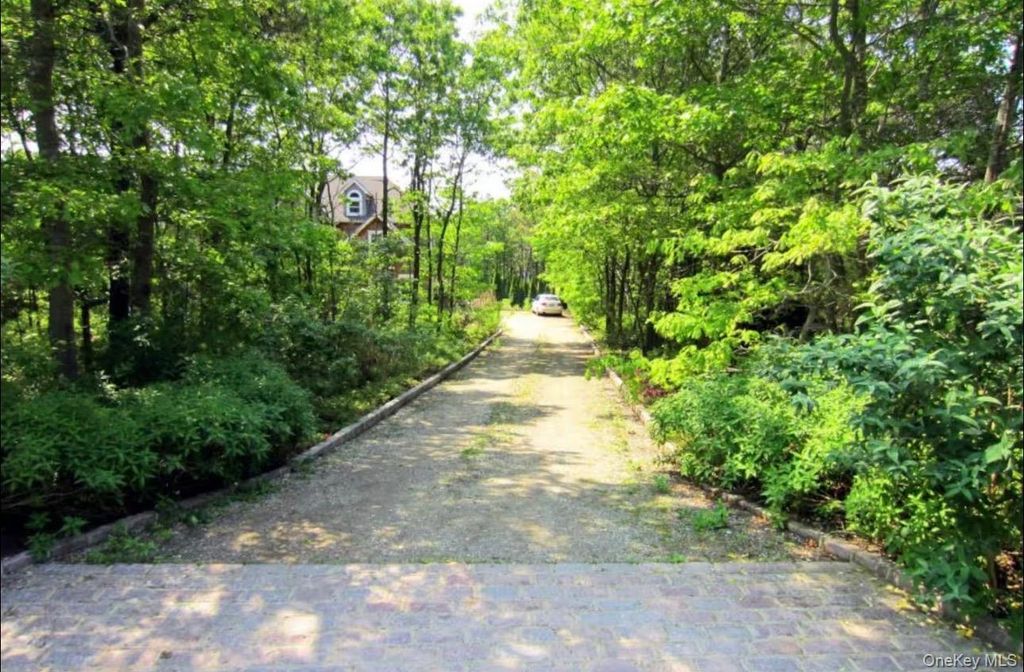 Photo of 155 Chardonnay Drive, East Quogue, NY 11942 (MLS # 998948)