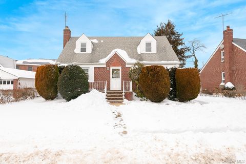 2 Parkview Place Elmont NY 11003