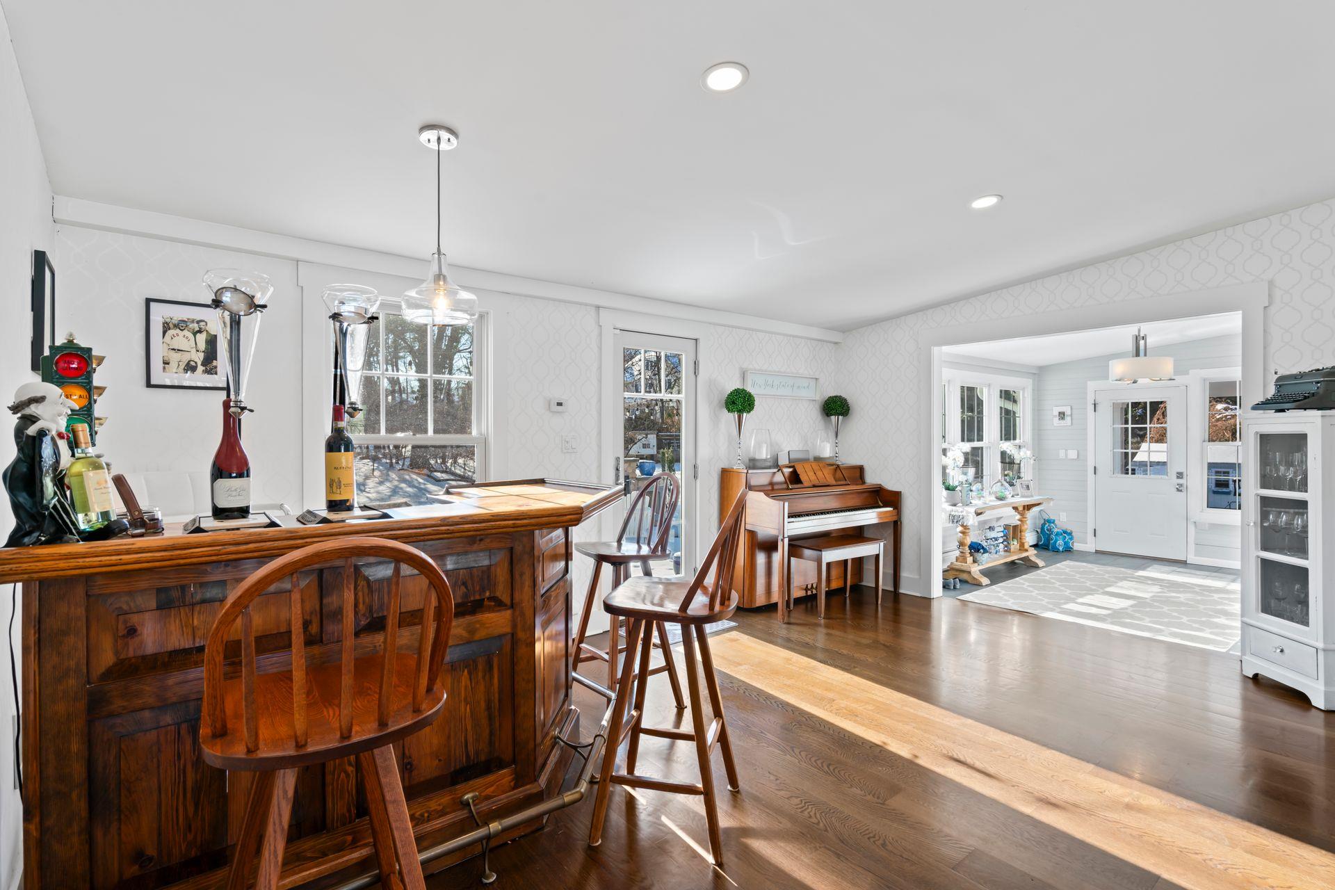 35 Harbor Hill Drive, Lloyd Harbor, New York image 11