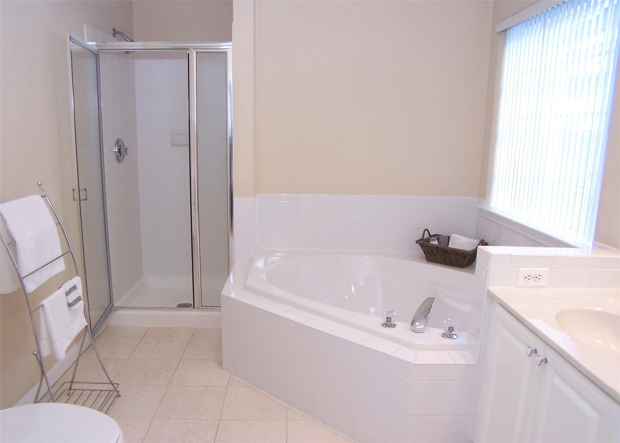 29 Madison Circle, Middle Island, New York image 22
