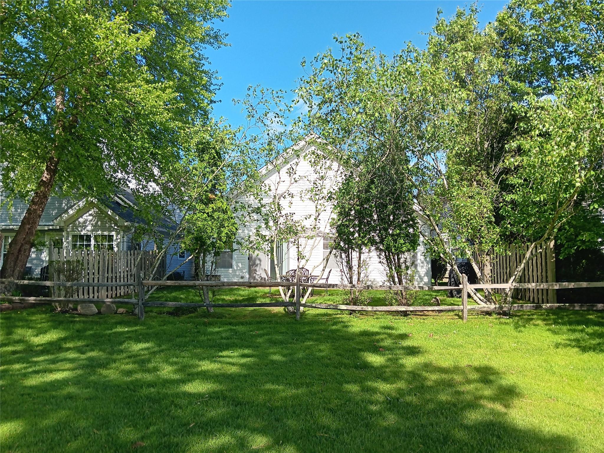 29 Madison Circle, Middle Island, New York image 4