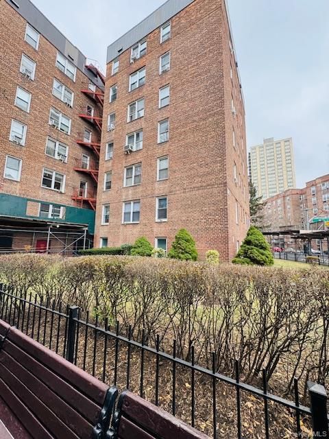 Condo For Sale - 65-45 Yellowstone Boulevard #5C<br/> Forest Hills, NY 11375