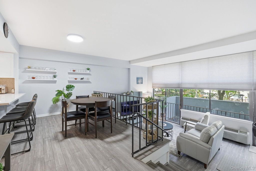 Photo of 15 Stewart Place #1A, White Plains, NY 10603 (MLS # 1002162)