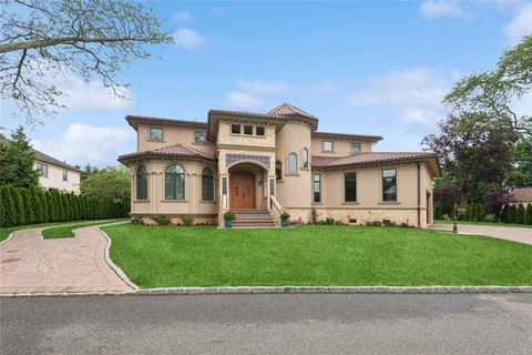 1190 Harbor Road Hewlett Harbor NY 11557
