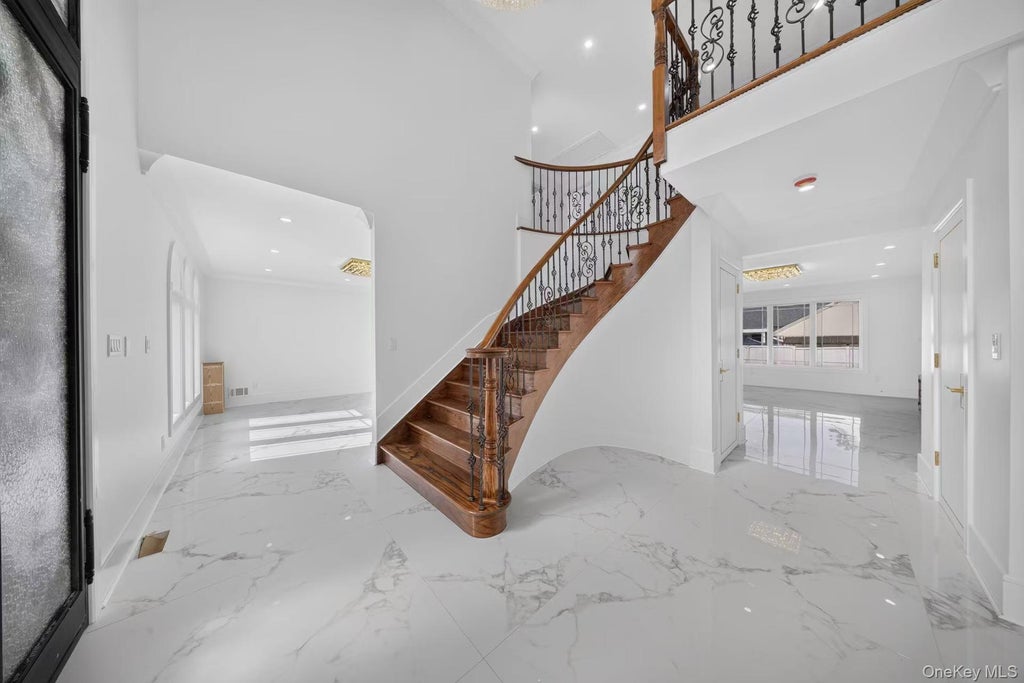 Photo of 946 Cherry Lane, Garden City Park, NY 11001 (MLS # 1020350)