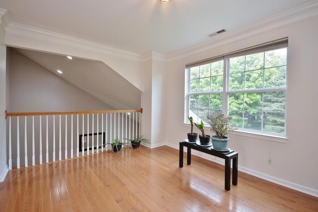 622 Creekside Lane, Fishkill, New York image 32