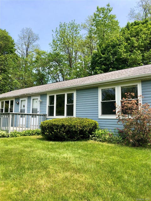 Apartment For Rent - 242 Peekskill Hollow Road<br/> Putnam Valley, NY 10579