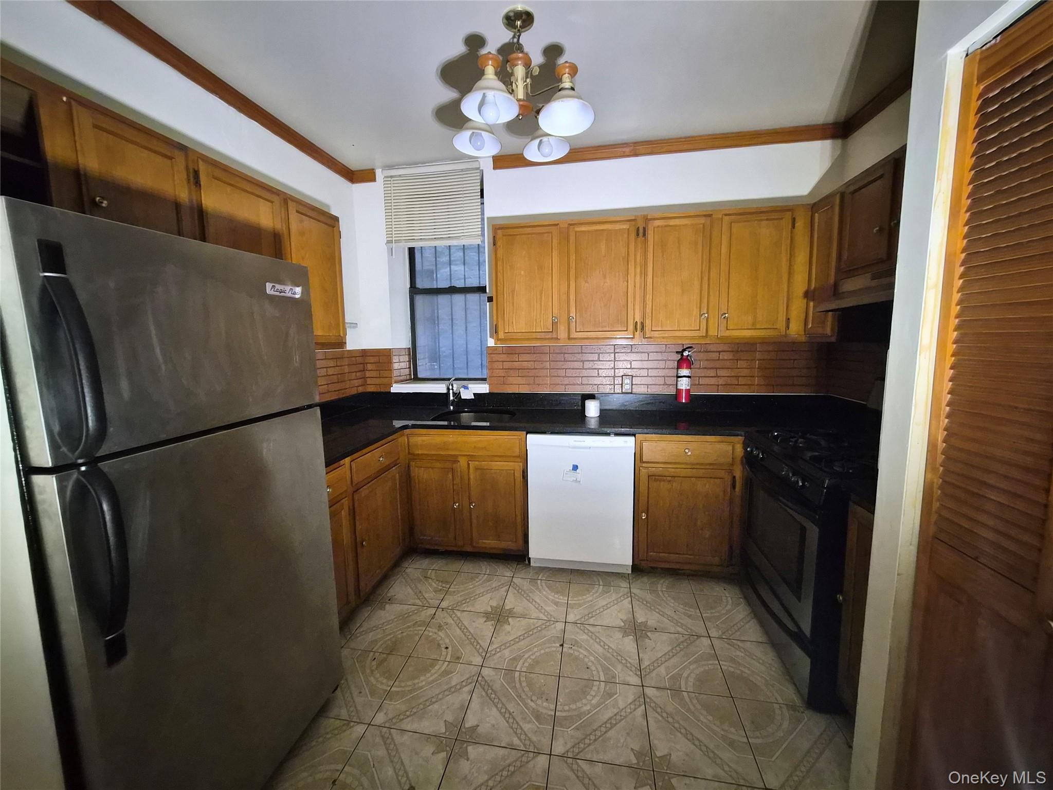 1500 Bedford Avenue 1E